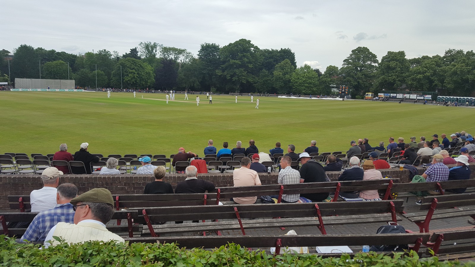 Queen's Park, Chesterfield